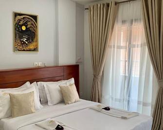Cofe Hotel - Yaoundé - Bedroom