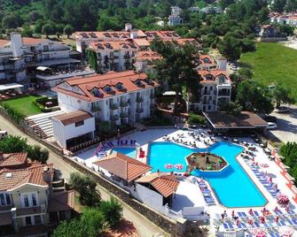 Sunshine Holiday Resort - Fethiye - Bazén