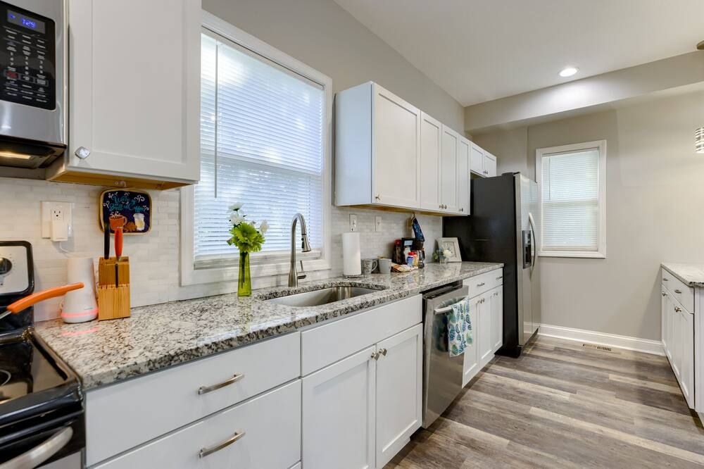 Perfect for Group Getaways and Nightlife Enthusiasts! - Kansas City - Keuken