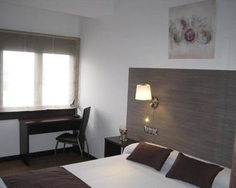 Suites Coruña - A Coruña - Bedroom