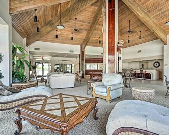 Furnished Porch, Resort Pools! Lands End - Osage Beach - Lobby