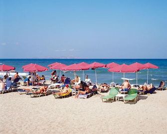Tsalos Hotel - Analipsi - Strand