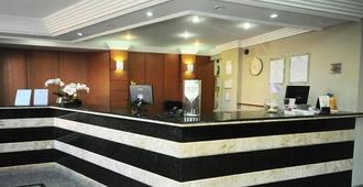 Hotel Riviera Araçatuba - Araçatuba - Front desk