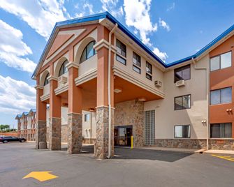 Econo Lodge Black Hills - Rapid City - Building