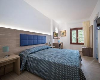 Malì Trevignano Piccolo Hotel - Trevignano Romano - Slaapkamer