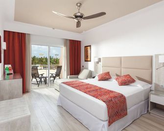 Hotel Riu Cabo Verde - Espargos - Bedroom