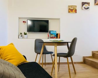 Casa Vacanza Raffaella - Agerola - Sala de estar