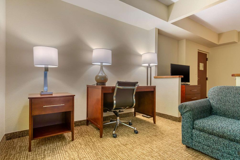 Quality Inn And Suites Olde Town 63 7 3 Portsmouth Hotel
