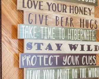 Whispering Pines Cabin - Family and pet friendly abode - South Lake Tahoe