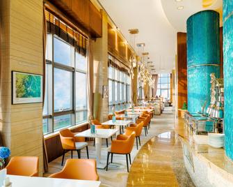 Holiday Inn Qingdao City Centre - Qingdao - Restaurant