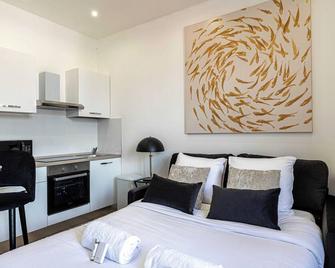 Gorgeous Studio for 2 persons - Cannes - Bedroom