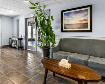 SureStay Studio by Best Western Hardisty - Hardisty - Living room