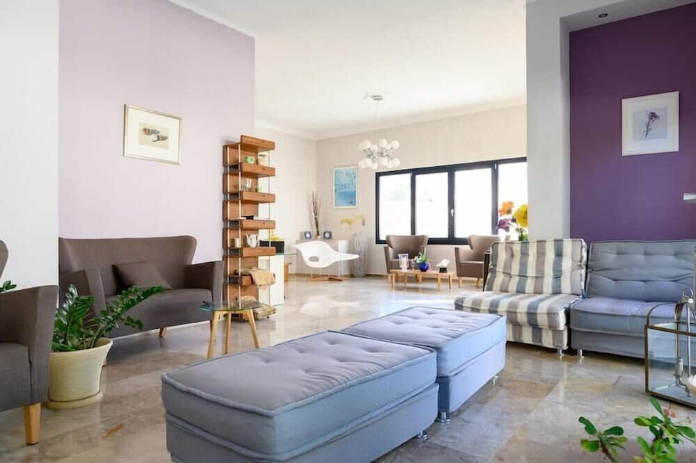 Ilioxenia Chios - Paralia Agias Fotiinis - Living room