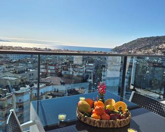 Luxury apartment with panoramic sea view emerald - Alanya - Balcony