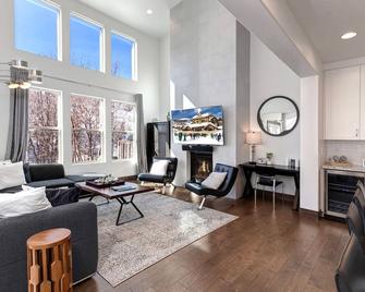 Retreat at Jordanelle 1157 - Kamas - Living room