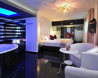 Camila Resort - Kinneret - Living room