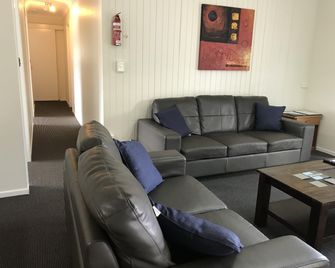 Coffs Shearwater Motel - Coffs Harbour - Sala de estar