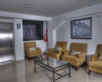 Siball Hotel - Abancay - Living room