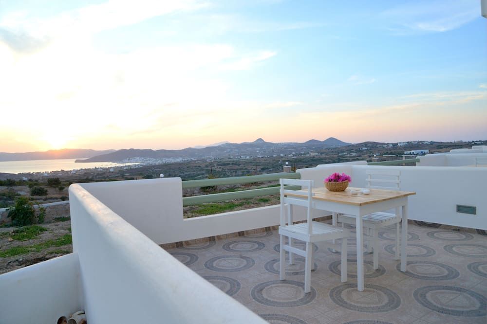 هاوك ستون - Plaka - شرفة