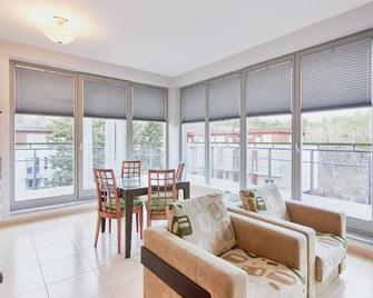 Apartamenty Swinoujscie Zacisze Lesne II - Świnoujście - Living room