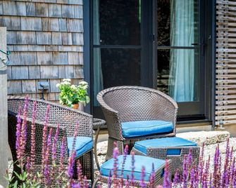 Compass Rose Suites - Milford - Patio