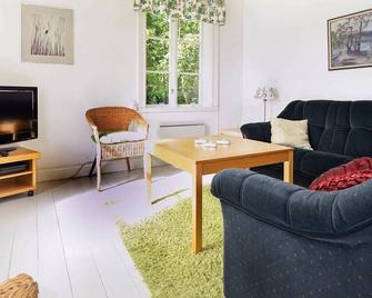 5 Person Holiday Home In Mariefred-By Traum - Mariefred - Wohnzimmer