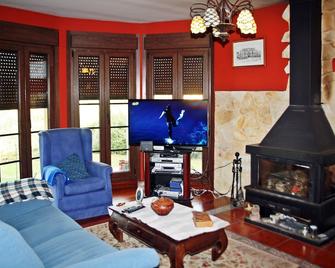 Fantastic villa of 200 m2 in Siero (Asturias) - Pola de Siero - Living room