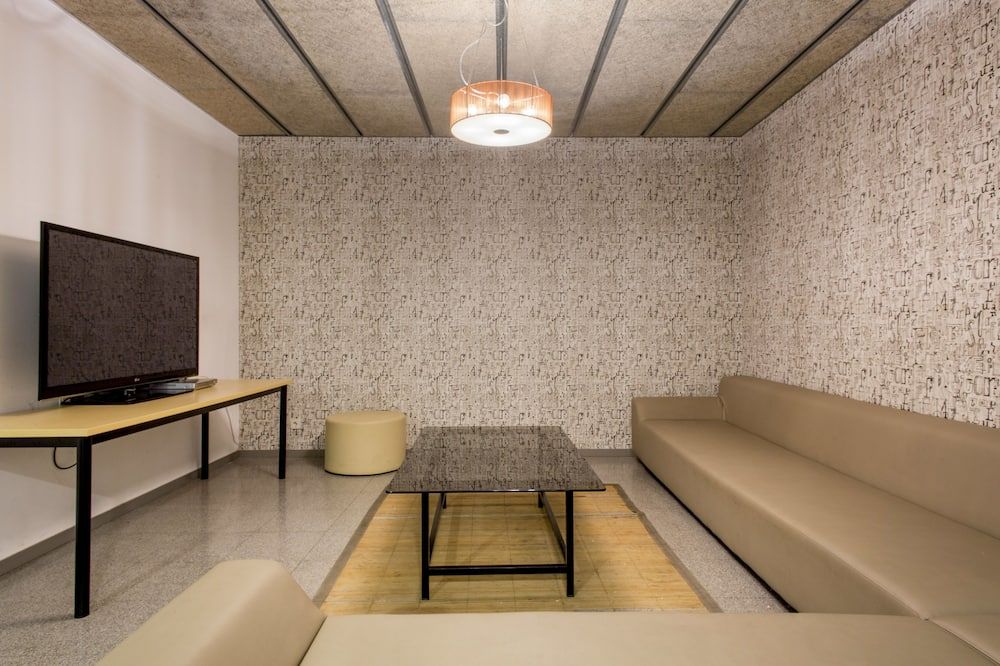 Residencia Universitaria Resa Campus de Montilivi - גירונה - סלון