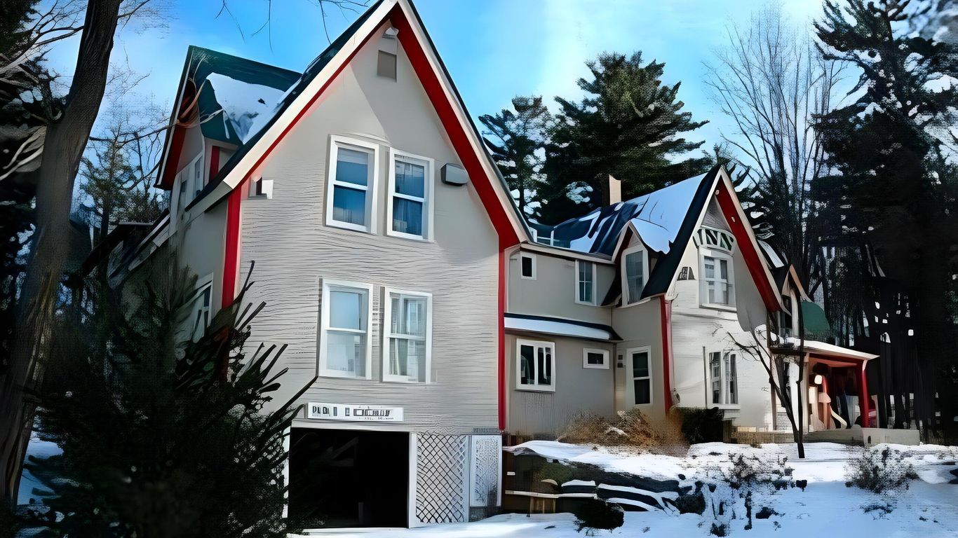 Red Elephant Inn Bed and Breakfast