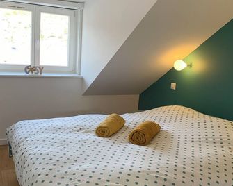 Splendid & bright Loft type apartment in the center of Gerardmer - Gérardmer - Bedroom