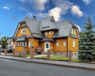 Hotel Waldschlösschen - Oberhof - Κτίριο