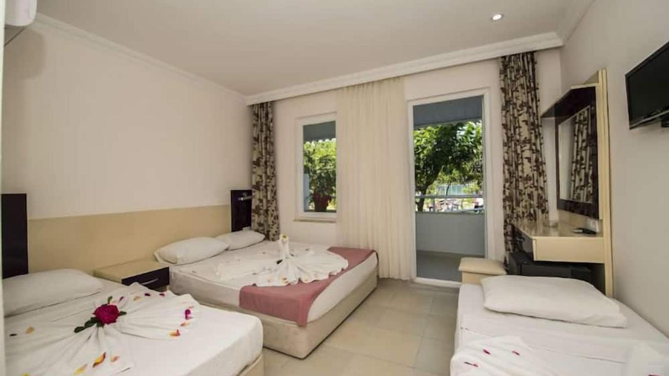 Elis Beach Hotel
