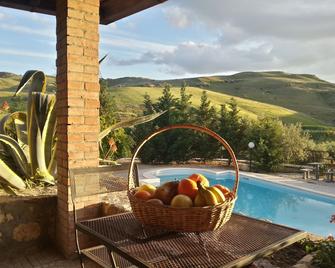 Countryhouse \'San Todaro\' with Swimming Pool - Centuripe - Pool