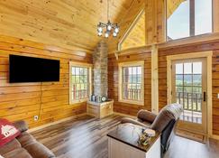 Peaceful Wyoming Cabin with Spacious Deck and Wet Bar! - Sundance - Living room