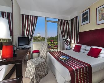 Cardinal Hotel St. Peter - Rome - Bedroom