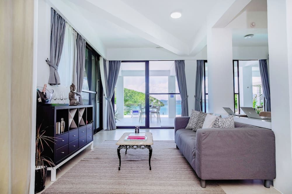 Stunning luxe 220sm villa by the sea entirely private with own pool - Busuanga - Salon