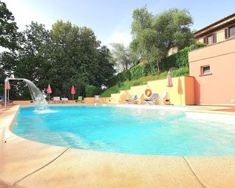 Residence Le Meridiane - Siena - Pool
