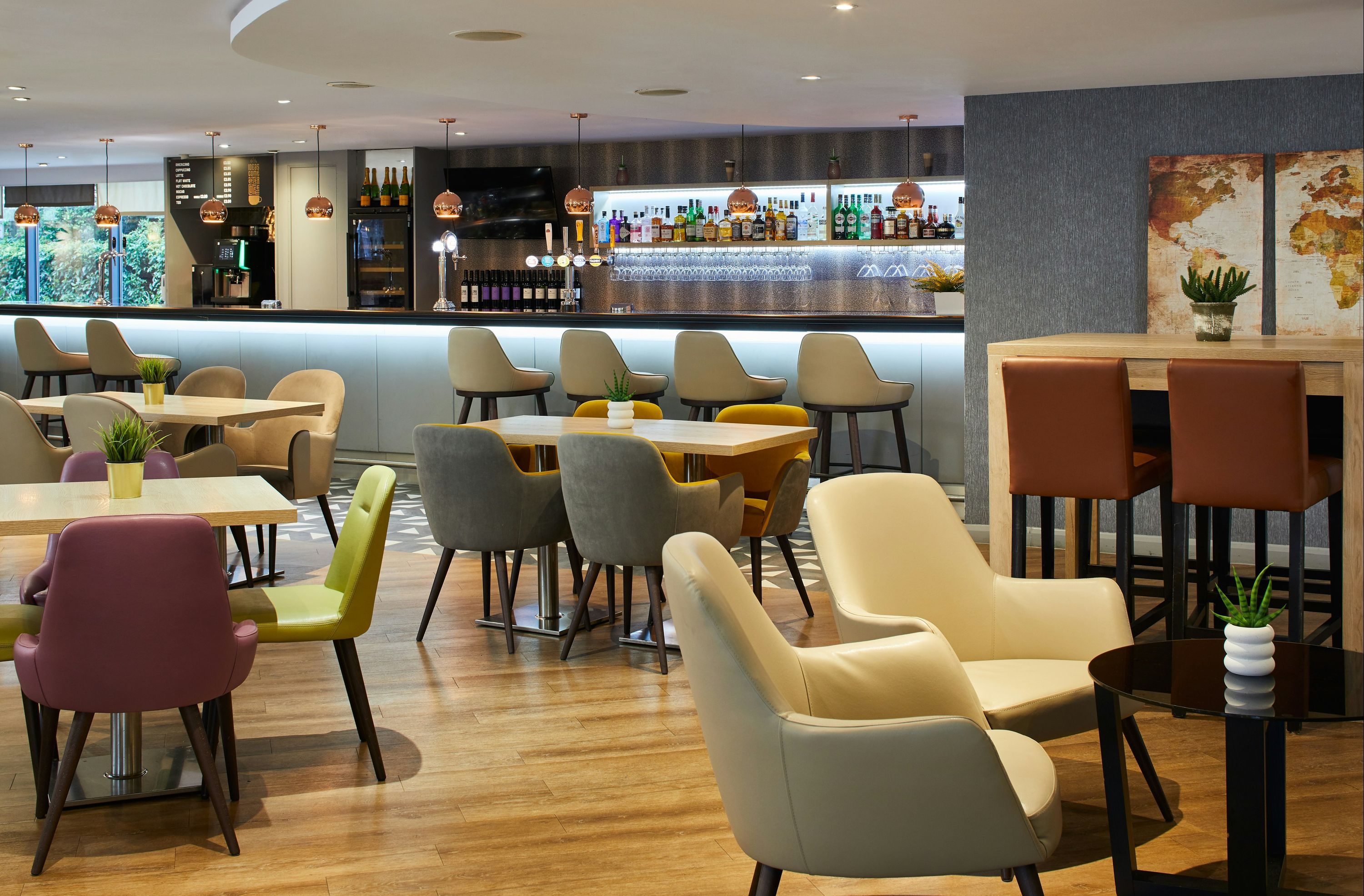 Leonardo London Heathrow Airport - West Drayton - Bar