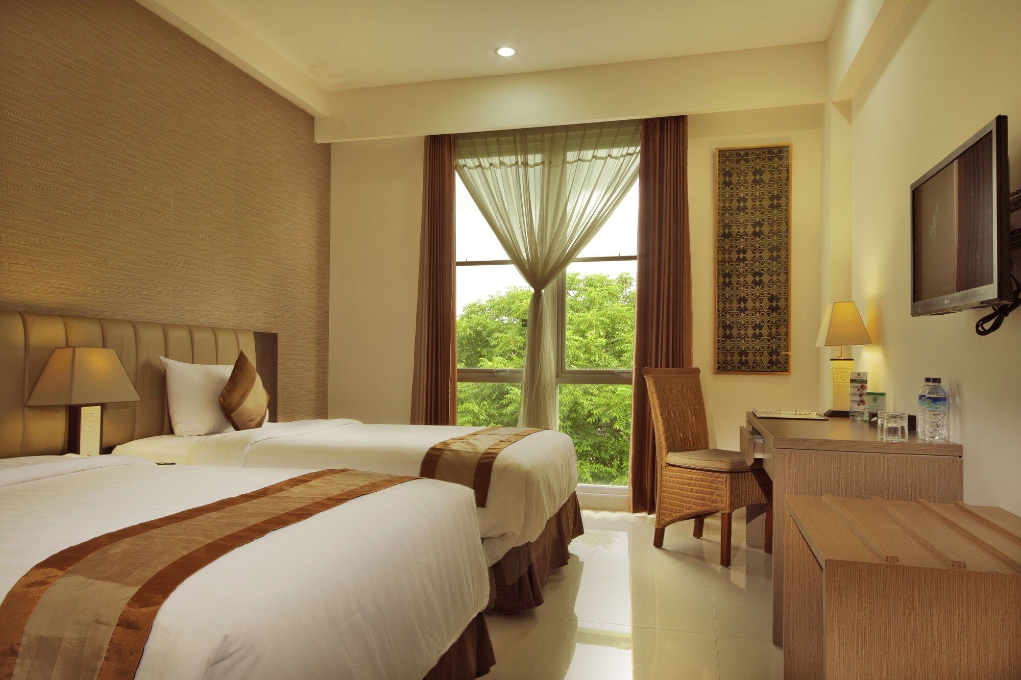Hotel On The Rock - Kupang - Schlafzimmer