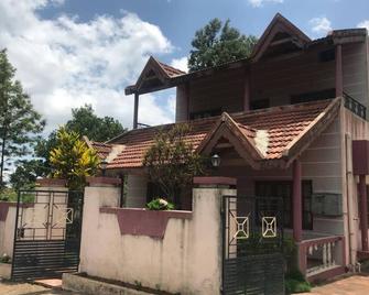 A little bungalow near Yercaud bus stand - Yercaud - Building