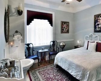 Brockamour Manor Bed and Breakfast - Niagara-on-the-Lake