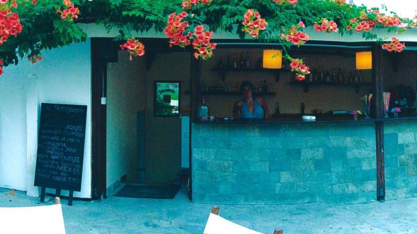 Acropolis Hotel