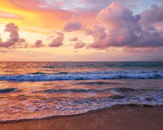 Collection O 1279 Hotel Grand Celino Makassar - מקאסר - חוף