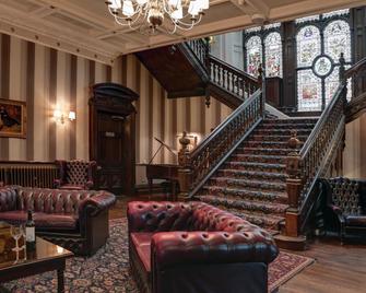 The Oaks Hotel - Burnley - Lounge