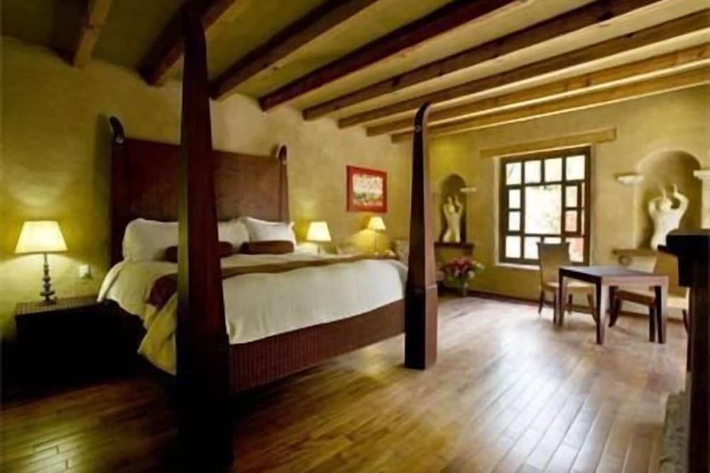 Guayaba Inn Boutique Hotel desde San