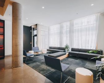 Le Dauphin Montréal Centre-Ville - מונטריאול - טרקלין