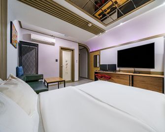 Ilsan Tanhyeon Cyber 21 - Goyang - Bedroom