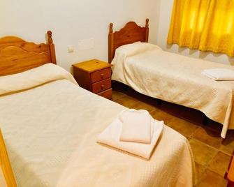 Hostal Matias - Segovia - Bedroom
