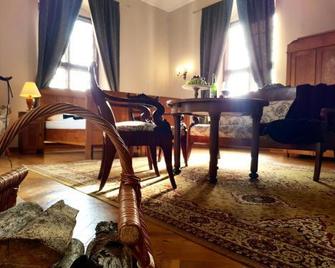 Zamek Joannitów - Łagów - Living room