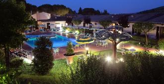 Hotel Sovestro - San Gimignano - Pool